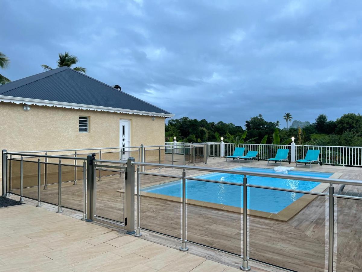 Les Villas Sarah Le Moule Dış mekan fotoğraf