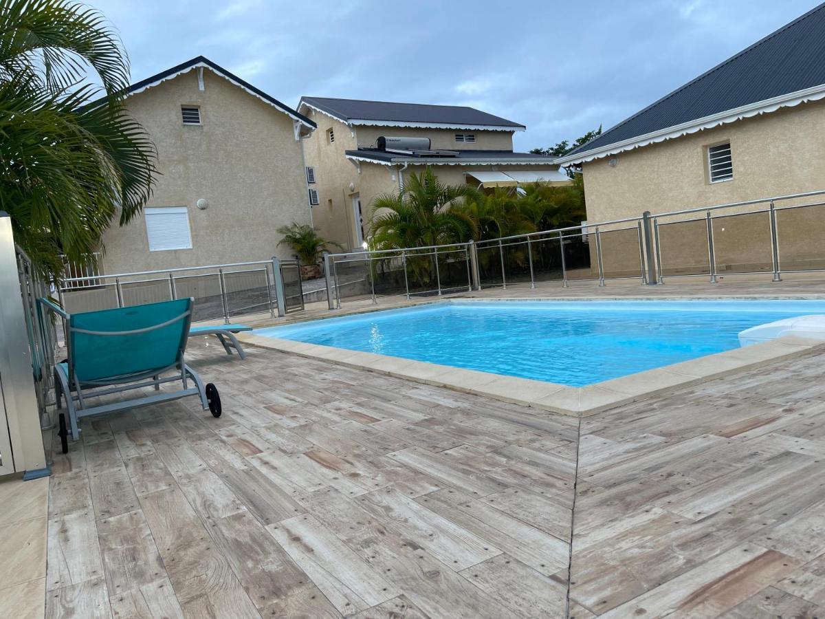 Les Villas Sarah Le Moule Dış mekan fotoğraf